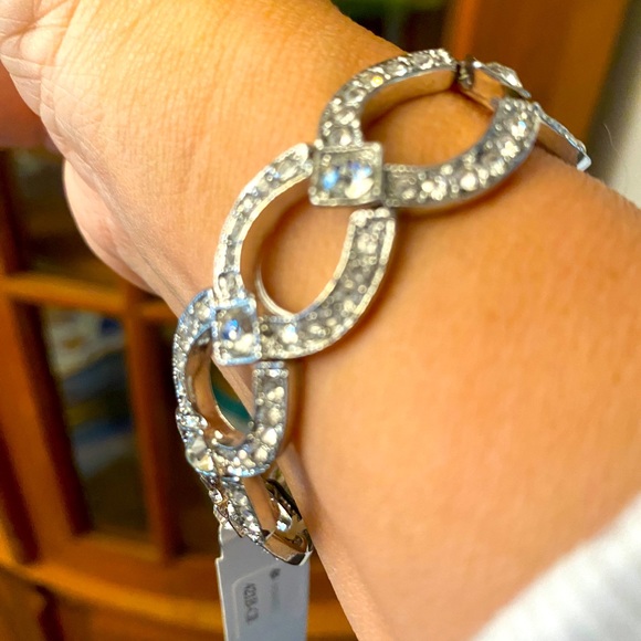 Silver tone and Crystal bracelet - Picture 3 of 4